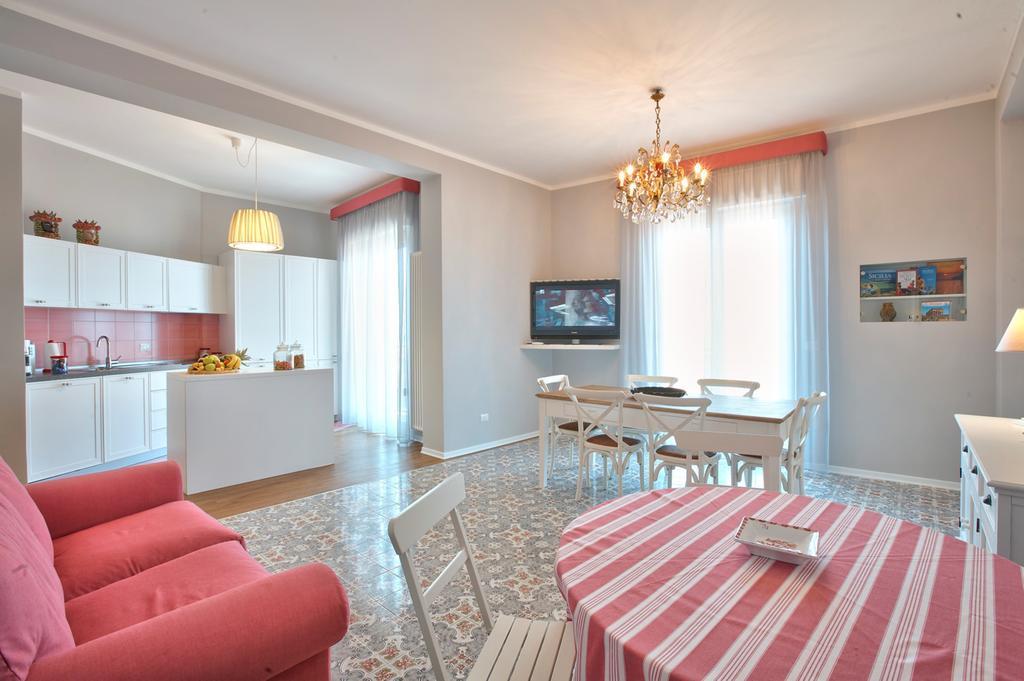 Capo dʼOrlando B&B Del Corso المظهر الخارجي الصورة