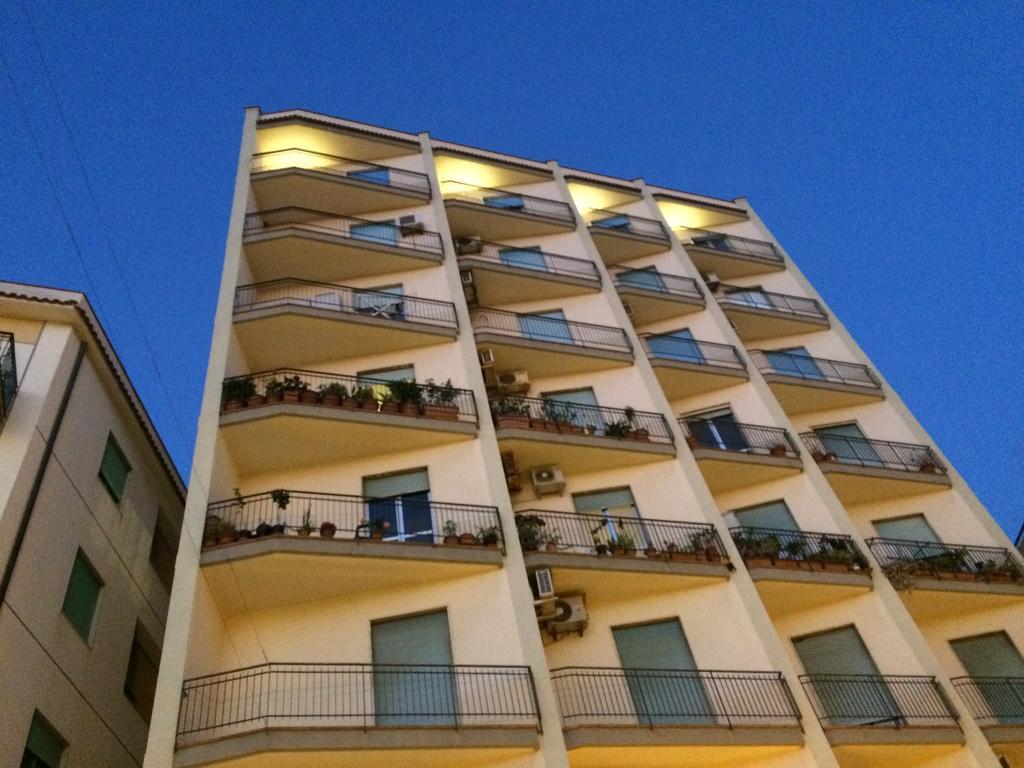 Capo dʼOrlando B&B Del Corso المظهر الخارجي الصورة